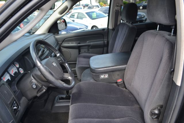 2005 Dodge Ram 2500 4dr 4WD EXT LS 4x4 SUV