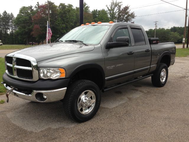 2005 Dodge Ram 2500 4dr 114 WB XLT 4WD