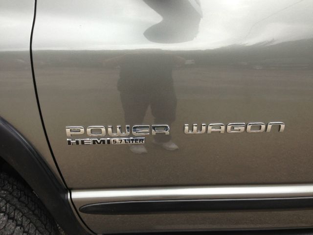 2005 Dodge Ram 2500 4dr 114 WB XLT 4WD