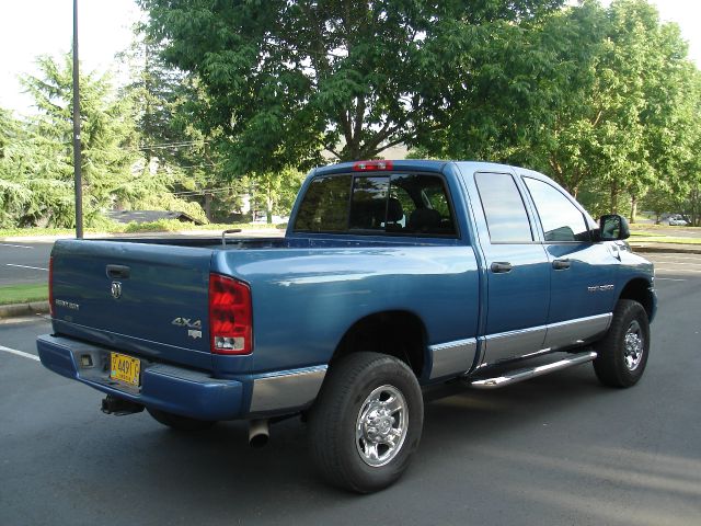 2005 Dodge Ram 2500 4dr 114 WB XLT 4WD