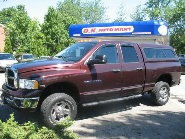 2005 Dodge Ram 2500 4dr 4WD EXT LS 4x4 SUV