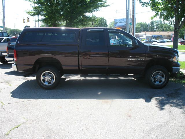 2005 Dodge Ram 2500 4dr 4WD EXT LS 4x4 SUV
