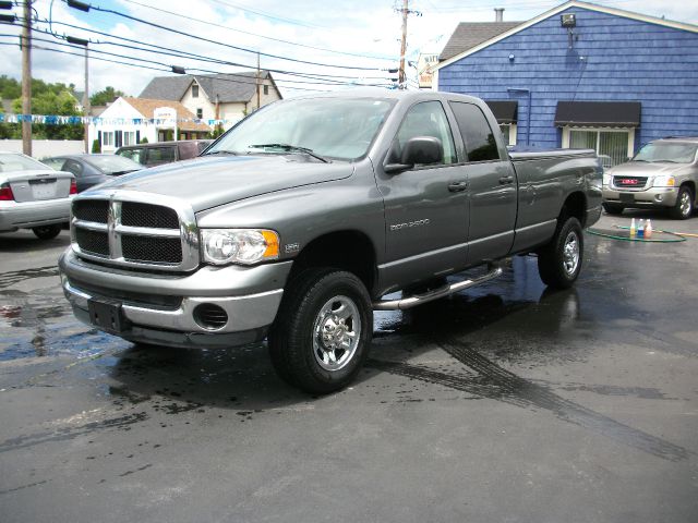 2005 Dodge Ram 2500 4dr 4WD EXT LS 4x4 SUV