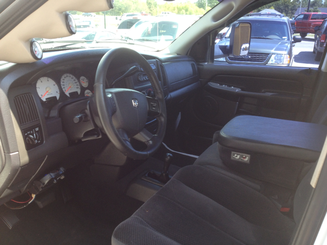 2005 Dodge Ram 2500 4dr 4WD EXT LS 4x4 SUV