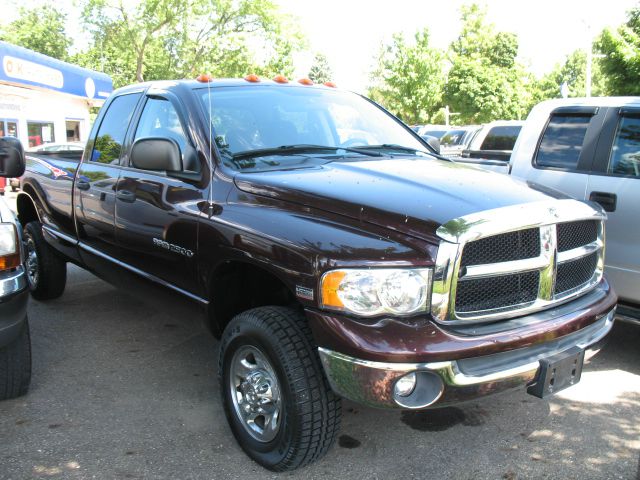 2005 Dodge Ram 2500 4dr 4WD EXT LS 4x4 SUV