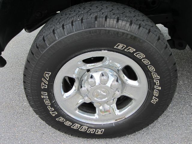 2005 Dodge Ram 2500 HD Reg. Cab 8-ft. Bed 2WD