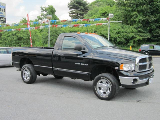 2005 Dodge Ram 2500 HD Reg. Cab 8-ft. Bed 2WD
