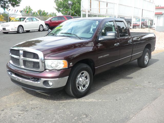 2005 Dodge Ram 2500 W/ CD, MP3, And Auxiliary Audio Jack