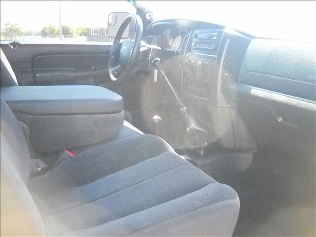 2005 Dodge Ram 2500 HD Reg. Cab 8-ft. Bed 2WD