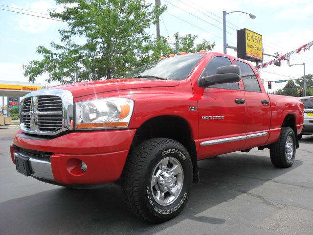 2006 Dodge Ram 2500 4d Wagon AWD