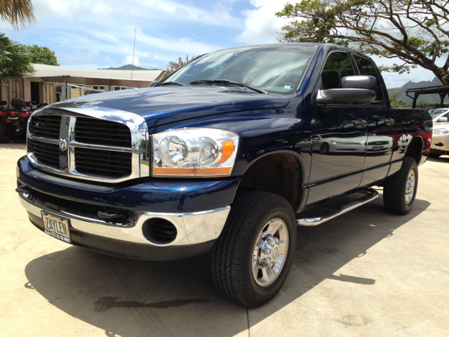 2006 Dodge Ram 2500 4dr 4WD EXT LS 4x4 SUV