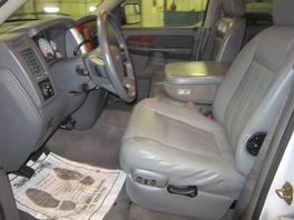 2006 Dodge Ram 2500 Utility 4D EXT LS 4WD