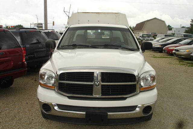 2006 Dodge Ram 2500 Level 2 Stunning CAR
