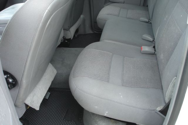 2006 Dodge Ram 2500 Level 2 Stunning CAR