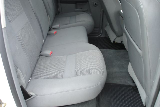 2006 Dodge Ram 2500 Level 2 Stunning CAR