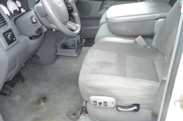 2006 Dodge Ram 2500 Level 2 Stunning CAR