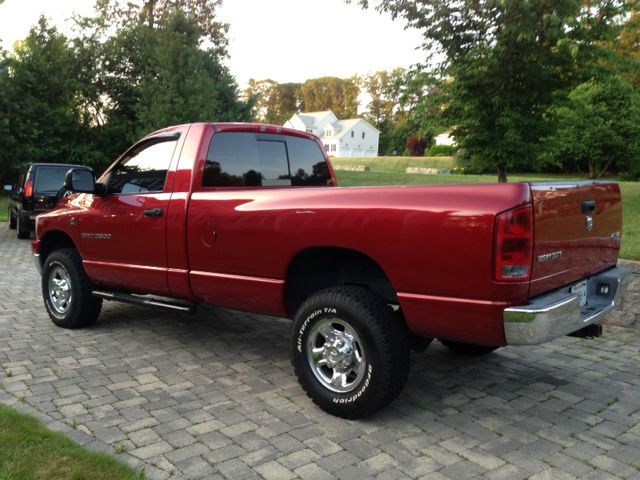2006 Dodge Ram 2500 Wagon SE