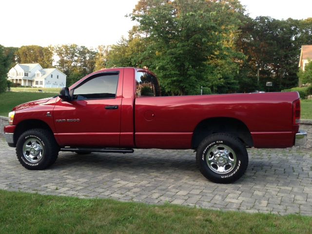2006 Dodge Ram 2500 Wagon SE