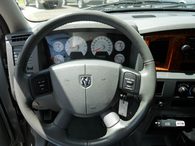 2006 Dodge Ram 2500 EX W/ Leather And DVD