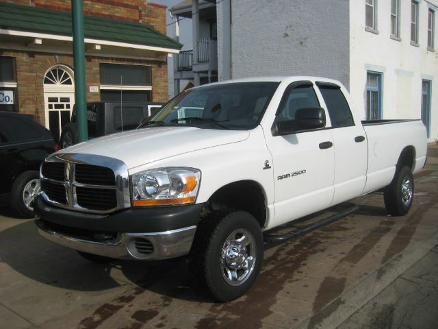 2006 Dodge Ram 2500 EX W/ Leather And DVD