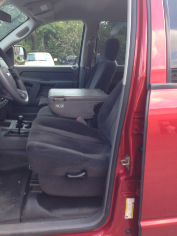 2006 Dodge Ram 2500 EX W/ Leather And DVD
