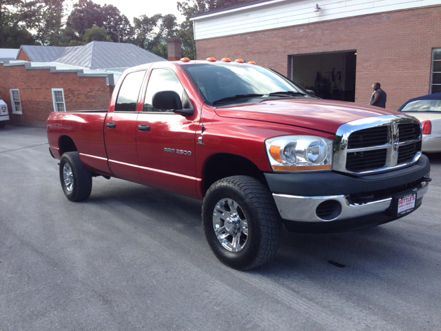 2006 Dodge Ram 2500 EX W/ Leather And DVD