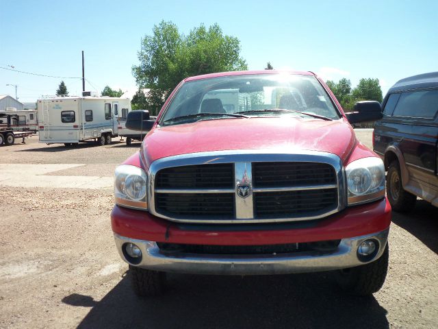 2006 Dodge Ram 2500 4dr 4WD EXT LS 4x4 SUV