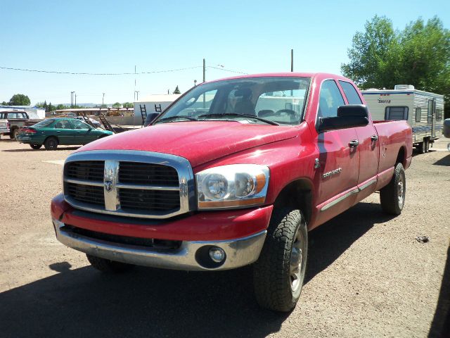 2006 Dodge Ram 2500 4dr 4WD EXT LS 4x4 SUV