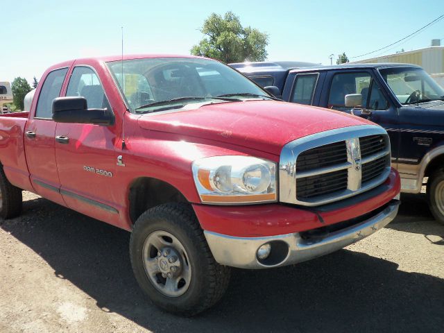 2006 Dodge Ram 2500 4dr 4WD EXT LS 4x4 SUV