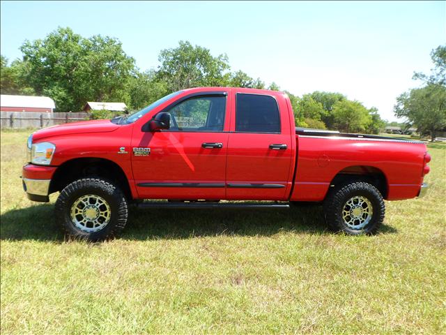 2007 Dodge Ram 2500 3 Minivan 4D