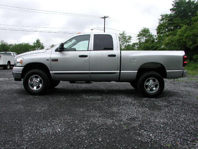2007 Dodge Ram 2500 4d Wagon AWD