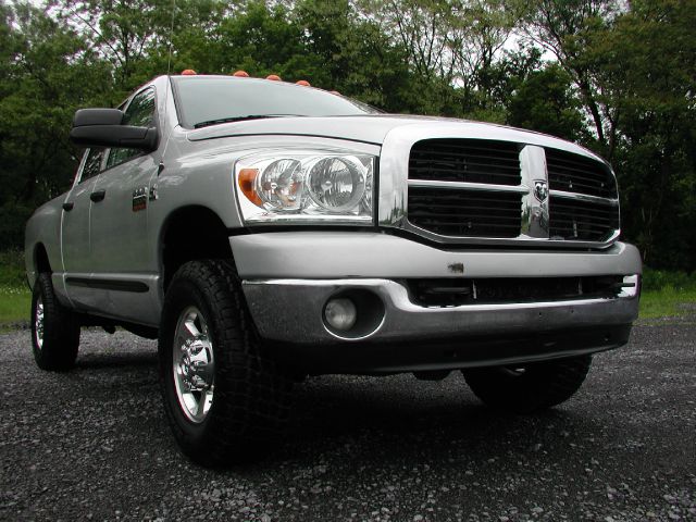 2007 Dodge Ram 2500 4d Wagon AWD