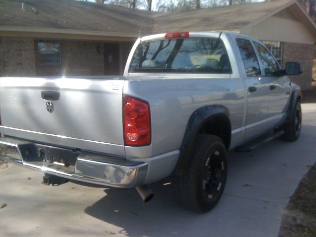 2007 Dodge Ram 2500 4dr LX 4WD Auto