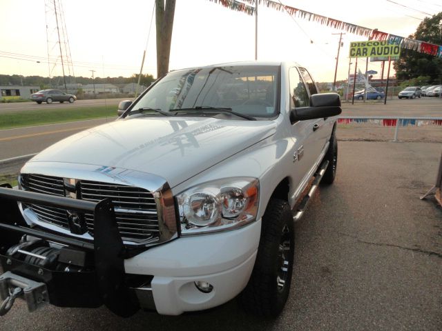2007 Dodge Ram 2500 4d Wagon AWD