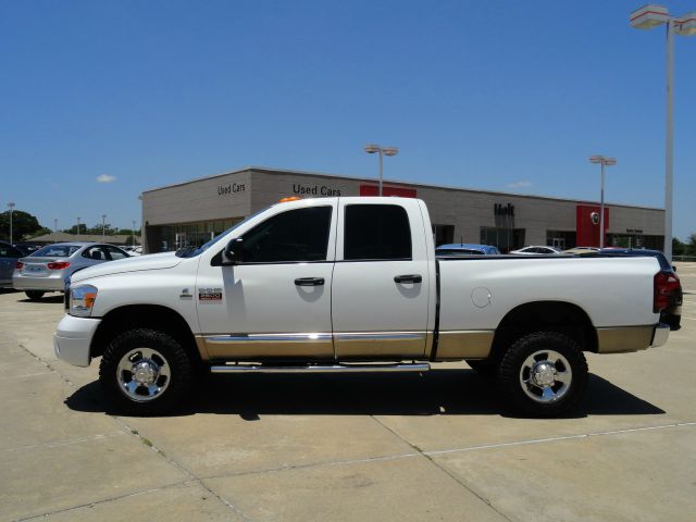 2008 Dodge Ram 2500 4dr LX 4WD Auto