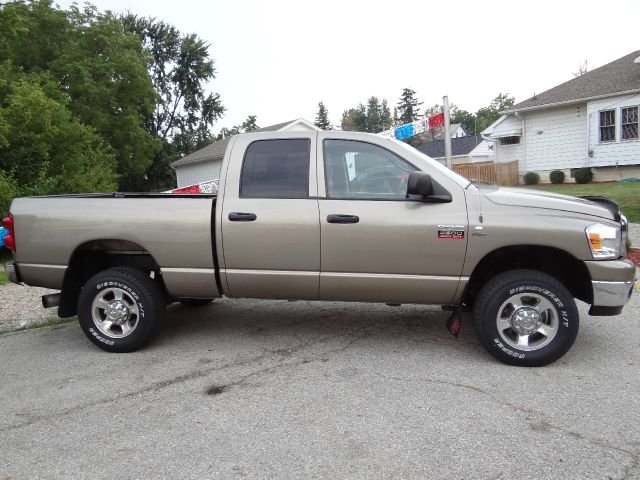 2008 Dodge Ram 2500 4d Wagon AWD