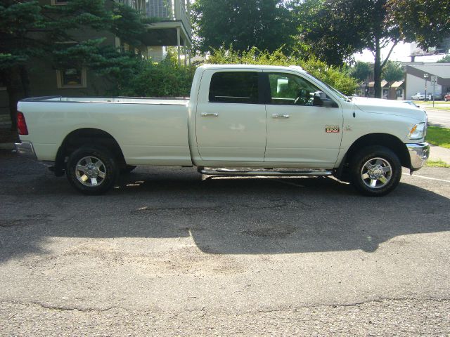 2010 Dodge Ram 2500 XLT 4X4 V8 5.4L