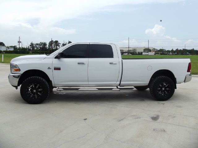 2010 Dodge Ram 2500 XLT 4X4 V8 5.4L