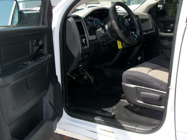 2011 Dodge Ram 2500 AWD, DVD, Navi, Rear Camera