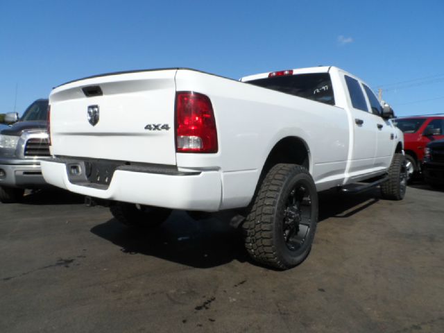 2011 Dodge Ram 2500 XLT 4X4 V8 5.4L