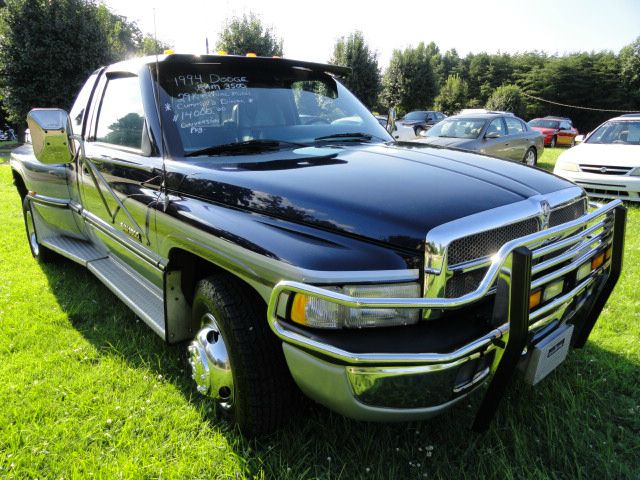 1994 Dodge Ram 3500 Sxtdvd3rd ROW Seatsnice
