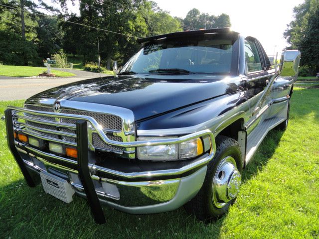 1994 Dodge Ram 3500 Sxtdvd3rd ROW Seatsnice