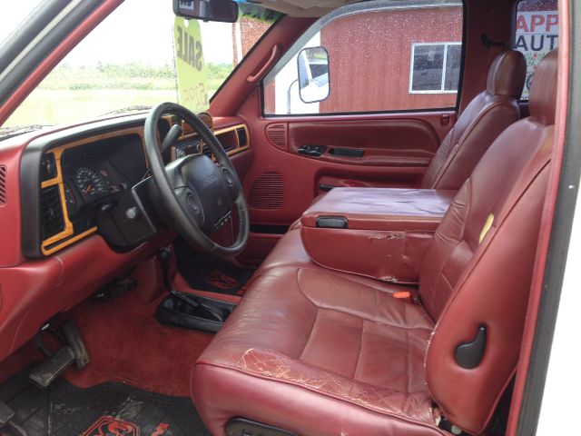 1995 Dodge Ram 3500 LE - Offroad Package