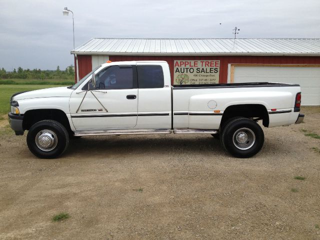 1995 Dodge Ram 3500 LE - Offroad Package