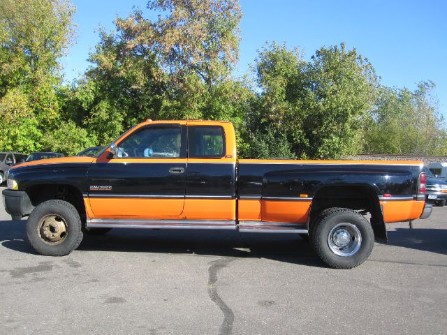 1995 Dodge Ram 3500 LE - Offroad Package