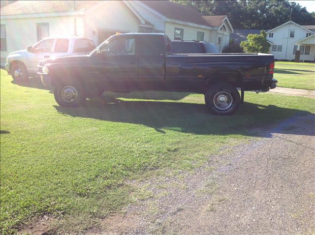 1997 Dodge Ram 3500 SE W/tech Pack - Wow
