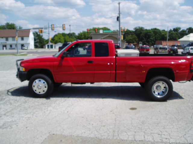 1998 Dodge Ram 3500 Quadcab SXT V/8 Automatic