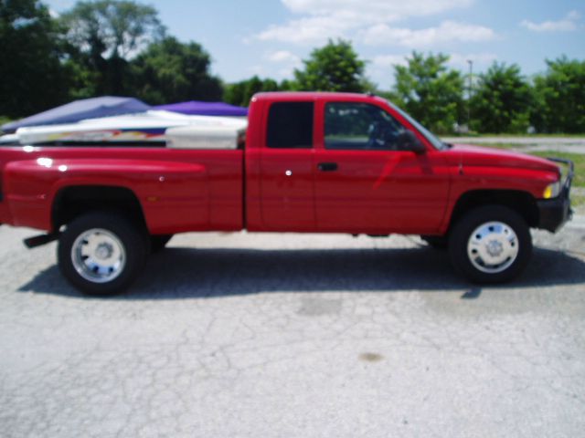 1998 Dodge Ram 3500 Quadcab SXT V/8 Automatic