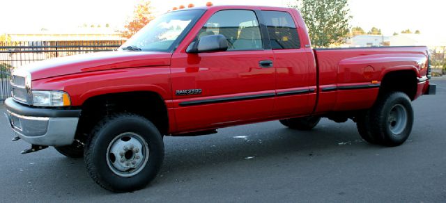 1998 Dodge Ram 3500 Quadcab SXT V/8 Automatic