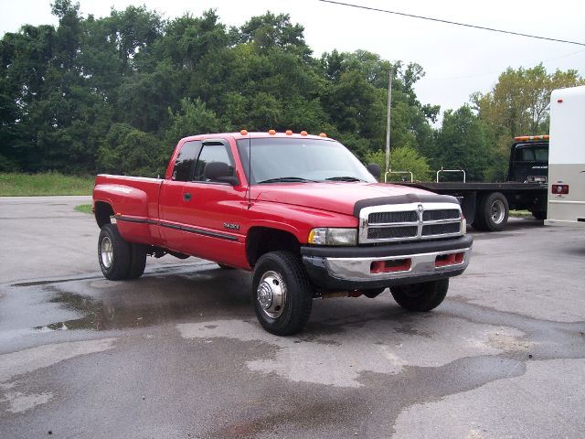 1998 Dodge Ram 3500 B3000 Cab Plus 2WD